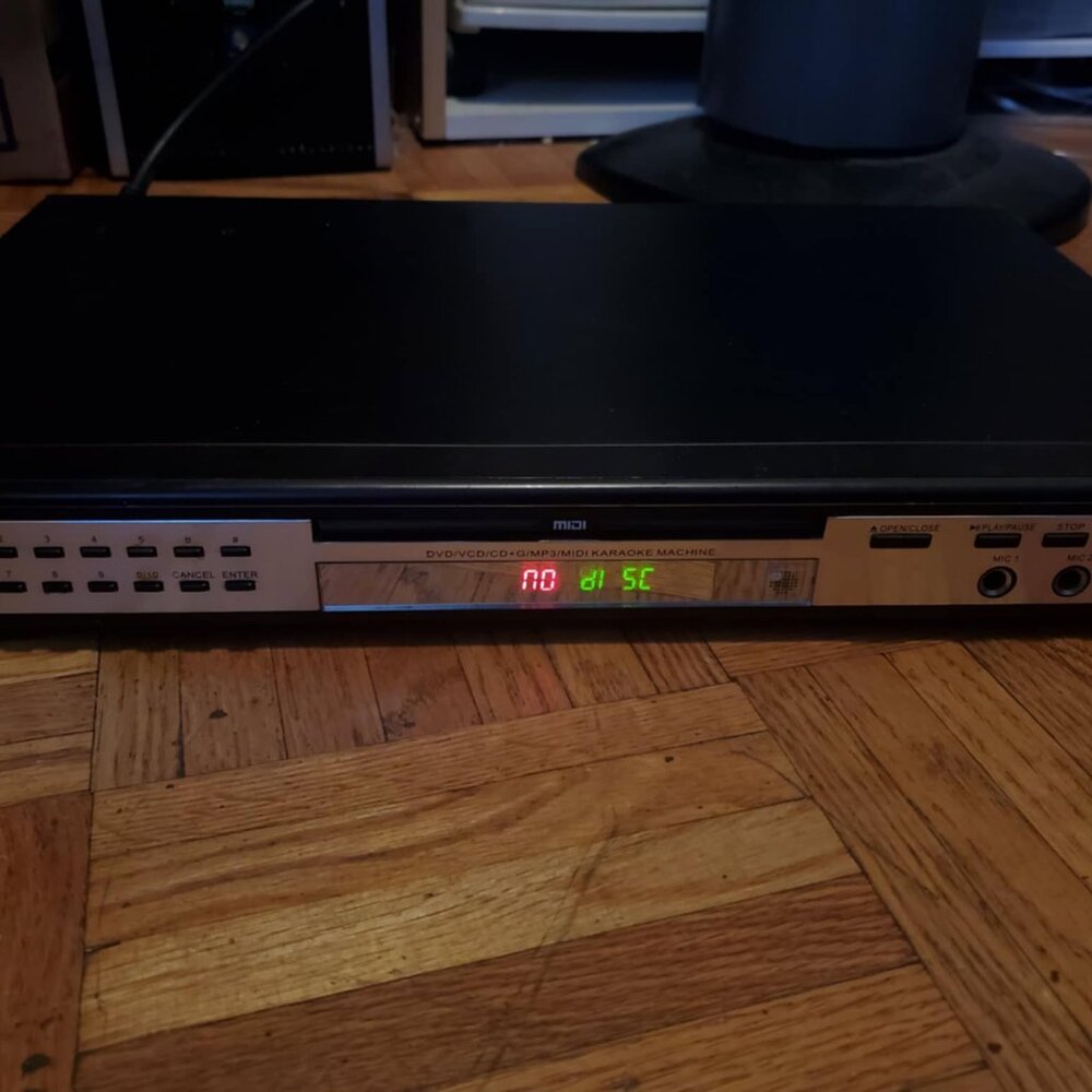 MDVD Kareoki machine